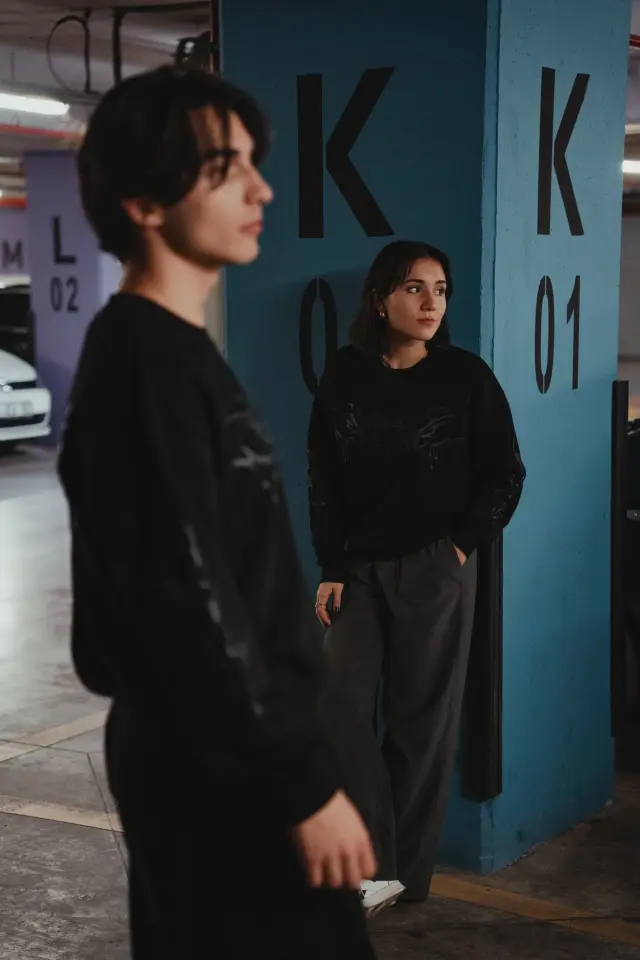 Tribal Detay Baskılı Diagonal Sweatshirt